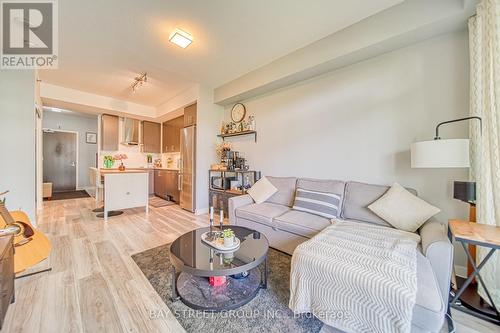 206 - 195 Bonis Avenue, Toronto, ON - Indoor Photo Showing Living Room