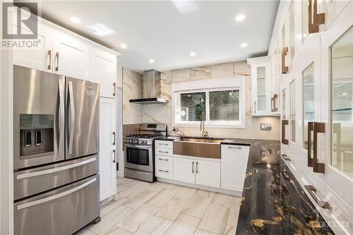 154 Norice Street, Ottawa, ON - Indoor Photo Showing Kitchen With Upgraded Kitchen