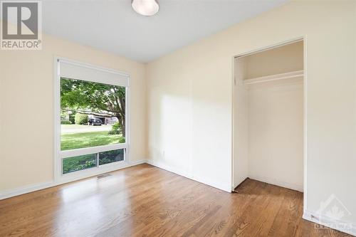 15 Ilkley Crescent, Ottawa, ON - Indoor Photo Showing Other Room