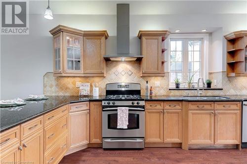 3 Derek Drive, Hamilton, ON - Indoor Photo Showing Kitchen