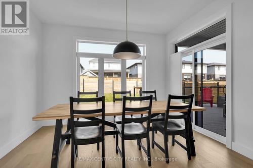 24 Locky Lane, Middlesex Centre (Kilworth), ON - Indoor Photo Showing Dining Room