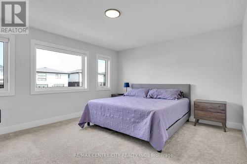 24 Locky Lane, Middlesex Centre (Kilworth), ON - Indoor Photo Showing Bedroom