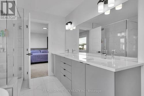 24 Locky Lane, Middlesex Centre (Kilworth), ON - Indoor Photo Showing Bathroom