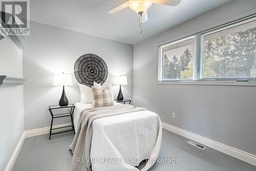 919 Valleyview Drive, Peterborough (Monaghan), ON - Indoor Photo Showing Bedroom