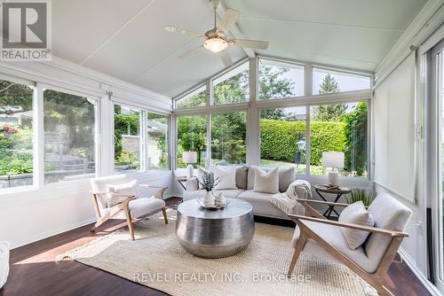 919 Valleyview Drive, Peterborough (Monaghan), ON - Indoor Photo Showing Living Room