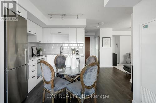 2124 - 275 Village Green Square, Toronto (Agincourt South-Malvern West), ON - Indoor