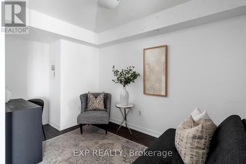 2124 - 275 Village Green Square, Toronto, ON - Indoor Photo Showing Other Room