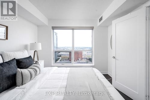 2124 - 275 Village Green Square, Toronto (Agincourt South-Malvern West), ON - Indoor Photo Showing Bedroom