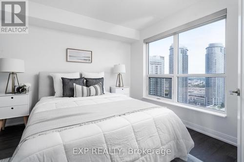 2124 - 275 Village Green Square, Toronto, ON - Indoor Photo Showing Bedroom