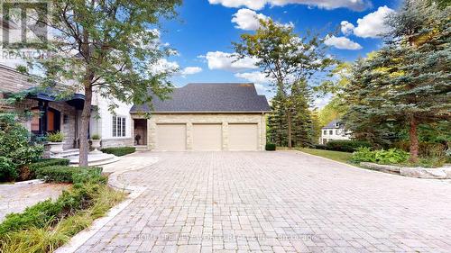 198 Kennedy Street W, Aurora, ON - Outdoor With Facade