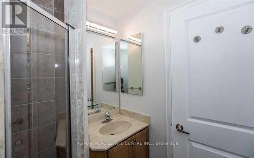 1209 - 80 Absolute Avenue, Mississauga, ON - Indoor Photo Showing Bathroom