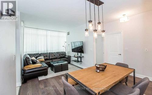 1209 - 80 Absolute Avenue, Mississauga, ON - Indoor Photo Showing Living Room