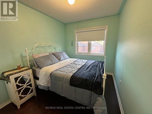 5753 Tiz Road E, Mississauga, ON - Indoor Photo Showing Bedroom