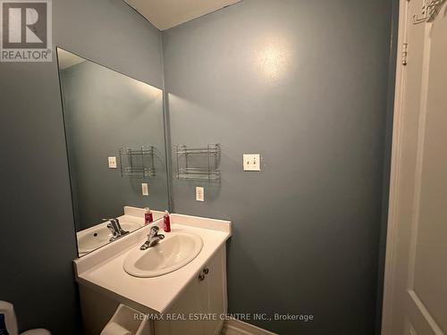 5753 Tiz Road E, Mississauga, ON - Indoor Photo Showing Bathroom