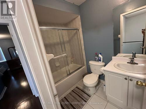 5753 Tiz Road E, Mississauga, ON - Indoor Photo Showing Bathroom