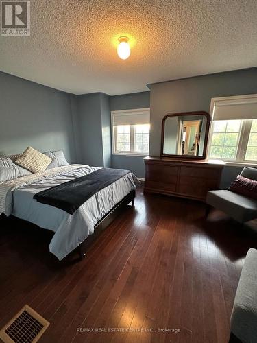 5753 Tiz Road E, Mississauga, ON - Indoor Photo Showing Bedroom