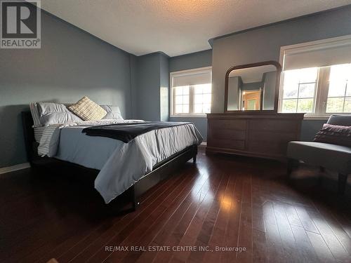 5753 Tiz Road E, Mississauga, ON - Indoor Photo Showing Bedroom