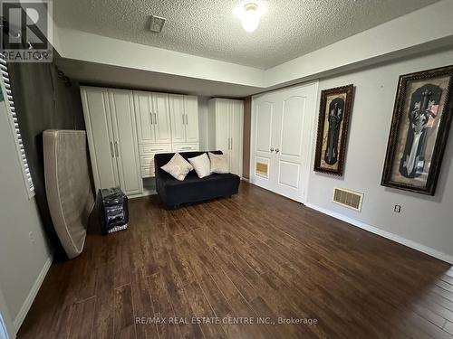 5753 Tiz Road E, Mississauga, ON - Indoor Photo Showing Other Room