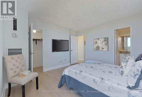 910 - 2365 Kennedy Road, Toronto, ON - Indoor Photo Showing Bedroom