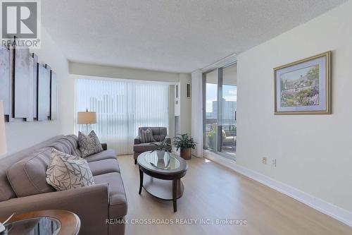 910 - 2365 Kennedy Road, Toronto, ON - Indoor Photo Showing Living Room