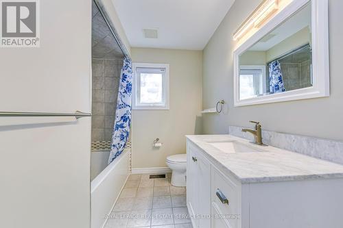 1245 Bowman Drive, Oakville, ON - Indoor Photo Showing Bathroom