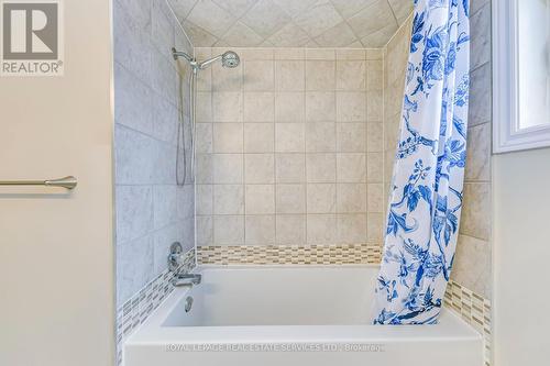 1245 Bowman Drive, Oakville, ON - Indoor Photo Showing Bathroom