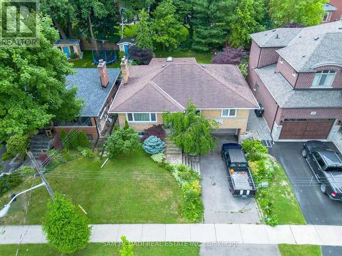 29 Hill Garden Road, Toronto (Humber Heights), ON - Outdoor