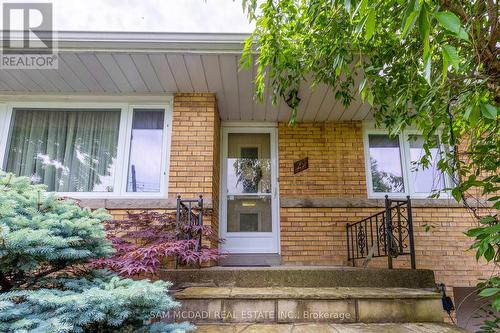 29 Hill Garden Road, Toronto (Humber Heights), ON - Outdoor