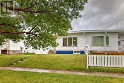 6303 Penbrooke Drive SE  Calgary, AB T2A 3P4