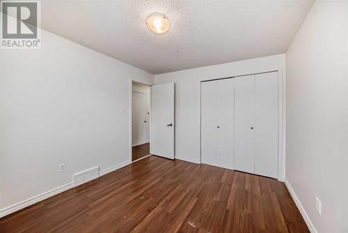 6303 Penbrooke Drive Se, Calgary, AB - Indoor Photo Showing Other Room