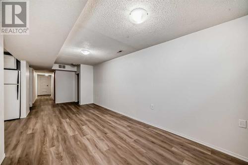 6303 Penbrooke Drive Se, Calgary, AB - Indoor Photo Showing Other Room