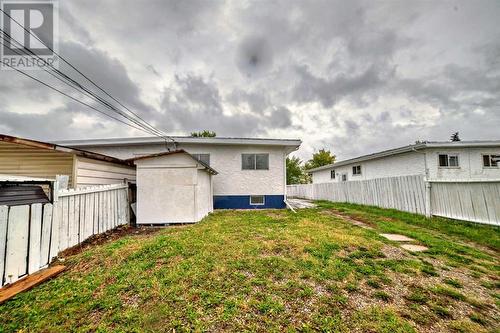 6303 Penbrooke Drive Se, Calgary, AB - Outdoor