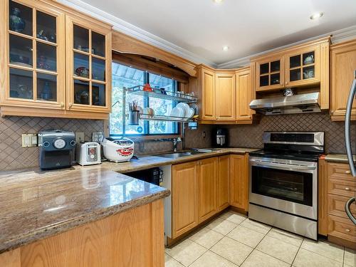 Cuisine - 9473 Boul. Lasalle, Montréal (Lasalle), QC - Indoor Photo Showing Kitchen With Double Sink