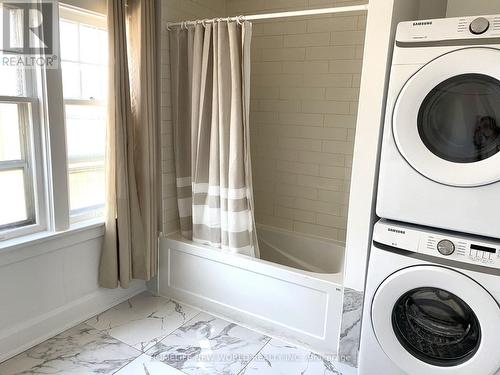 5134 Victoria(Unit 2) Avenue, Niagara Falls, ON - Indoor Photo Showing Laundry Room