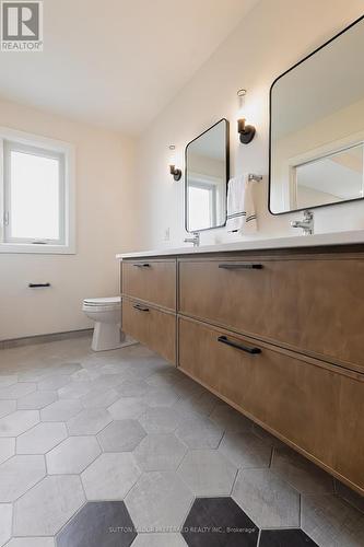 159 Renaissance Drive, St. Thomas, ON - Indoor Photo Showing Bathroom