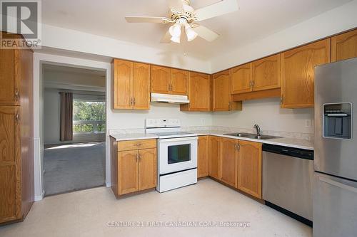 28 - 1990 Wavell Street, London, ON - Indoor Photo Showing Kitchen With Double Sink