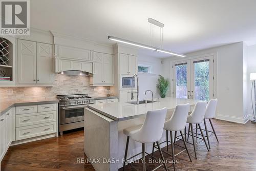 550 Deloraine Avenue, Toronto (Bedford Park-Nortown), ON - Indoor Photo Showing Kitchen With Upgraded Kitchen