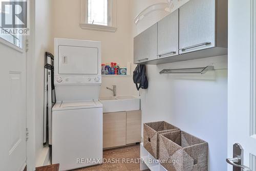 550 Deloraine Avenue, Toronto (Bedford Park-Nortown), ON - Indoor Photo Showing Laundry Room