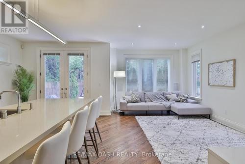 550 Deloraine Avenue, Toronto, ON - Indoor Photo Showing Living Room