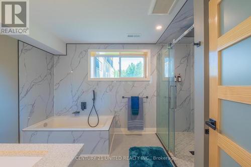 1881 4Th Line Road N, Douro-Dummer, ON - Indoor Photo Showing Bathroom