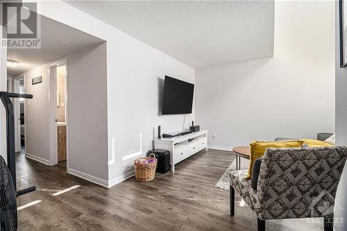 127 Wharhol Private, Ottawa, ON - Indoor