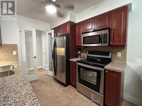 812 - 15 Greenview Avenue, Toronto, ON - Indoor Photo Showing Kitchen With Stainless Steel Kitchen