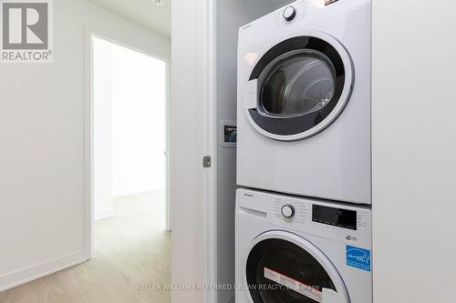 3900 Confederation Parkway, Mississauga, ON - Indoor Photo Showing Laundry Room