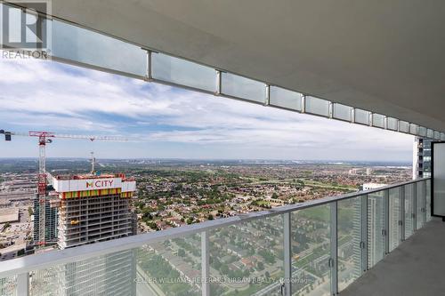 3900 Confederation Parkway, Mississauga, ON - Outdoor With Balcony With View