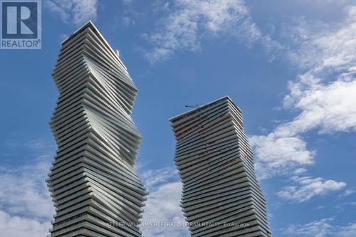 3900 Confederation Parkway, Mississauga (City Centre), ON - Outdoor With Facade