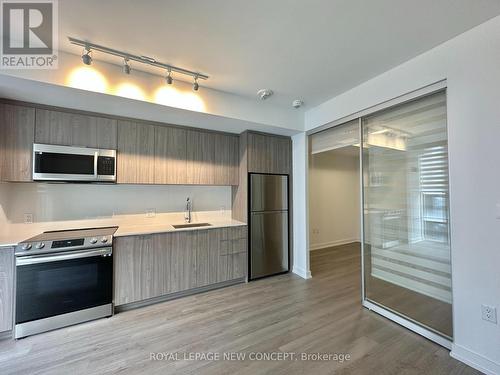 2907 - 357 King Street W, Toronto, ON - Indoor Photo Showing Kitchen