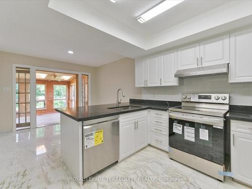 154 Centennial Rd, Toronto, ON - Indoor Photo Showing Kitchen