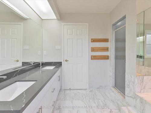 154 Centennial Rd, Toronto, ON - Indoor Photo Showing Bathroom