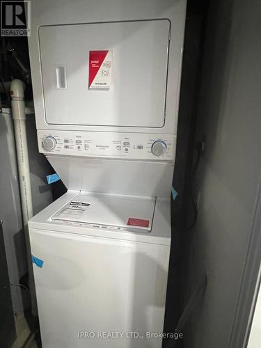 Bsmt - 23 Swamp Sparrow Court, Caledon, ON - Indoor Photo Showing Laundry Room