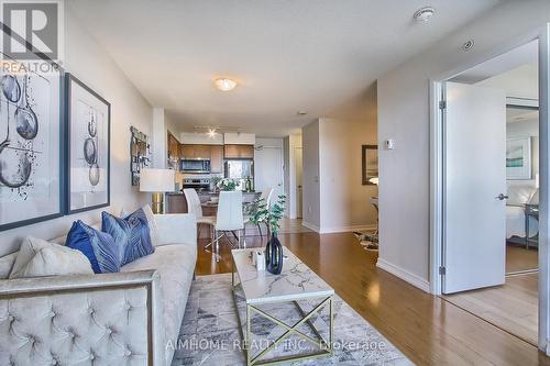 534 - 36 Via Bagnato Avenue, Toronto, ON - Indoor Photo Showing Living Room